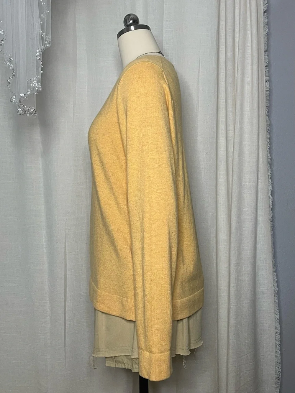💛J. Crew Teddie - Yellow Crew Neck Sweater Size M